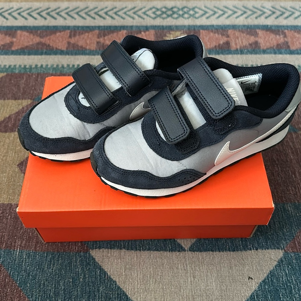 Kids Nike MD Valiant Shoe